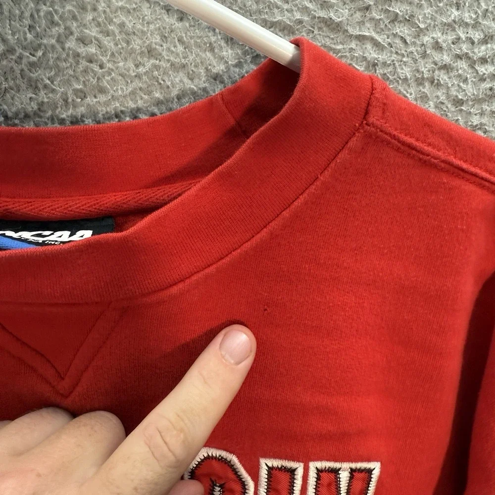 Vintage‎ Wisconsin Badgers Sweatshirt Adult Large Red Crewneck Embroidered Y2K
